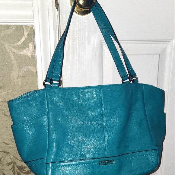 COACH F23284 PARK LEATHER CARRIE TOTE TEAL smoke free Environment GREAT FIND - Picture 2 of 10